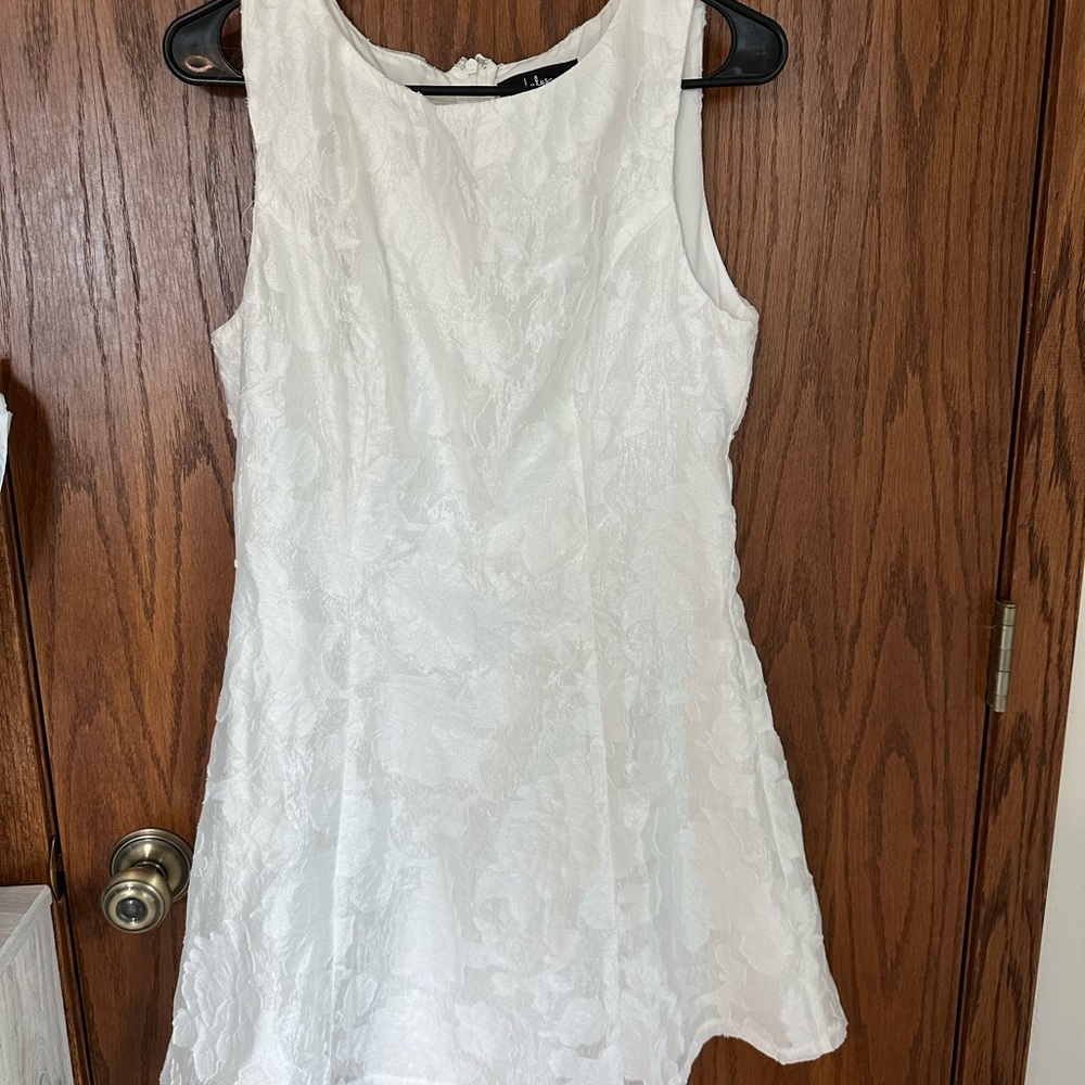 Lulu's White Textured Sleeveless Mini Dress